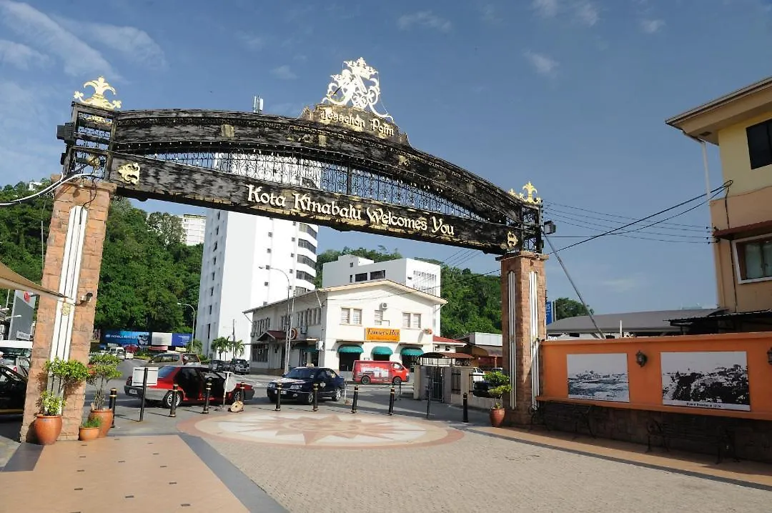 Apart Otel Jesselton Quay Homestay Near Suria Sabah By Stayplace Kota Kinabalu